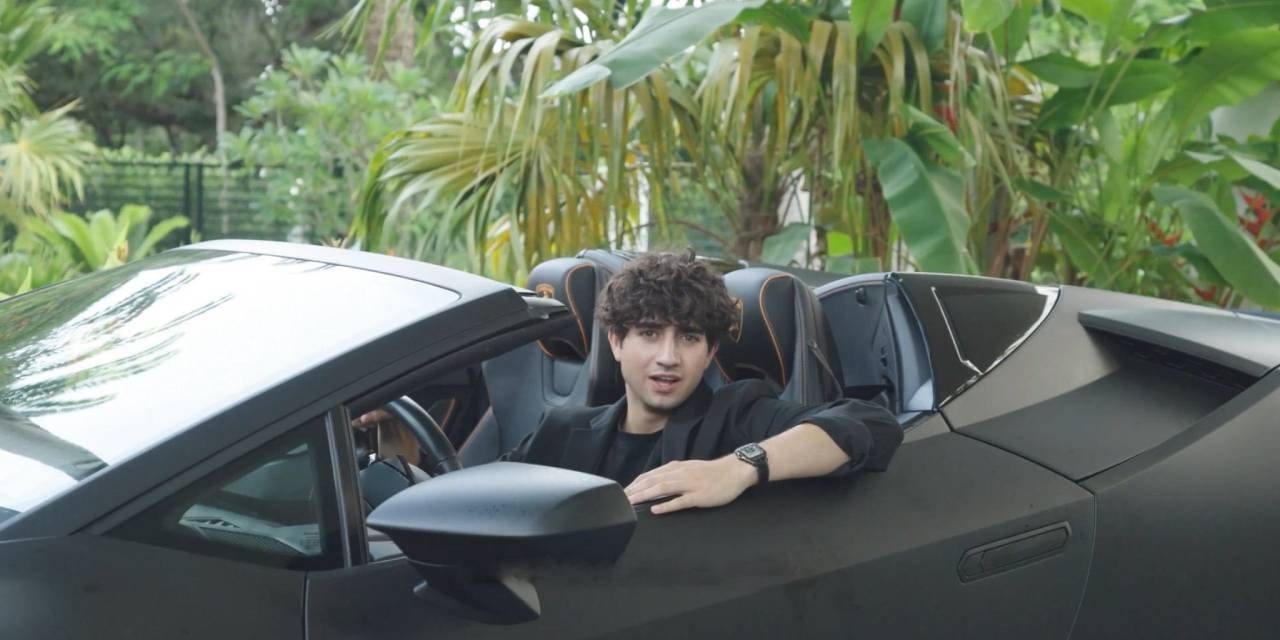 18 yasinda aylik 14 miyon dolar kazaniyor 7 yasinda ogrendigi sistemle milyoner oldu uIvYSCN7