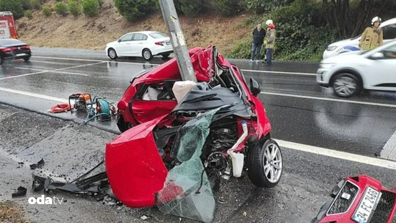 istanbulda saganak yagmur can aldi aractan geriye hurda kaldi rEsyEzDa