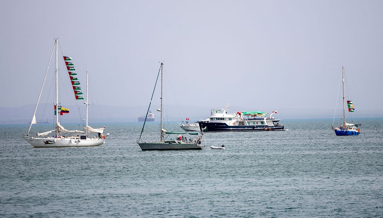 kuresel sumud filosunun italya ayagi harekete gecti FhYe1zGT