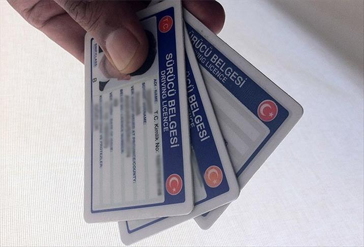 bakan yerlikayadan eski tip ehliyet uyarisi sure uzatilmayacak ymv3xx2Z