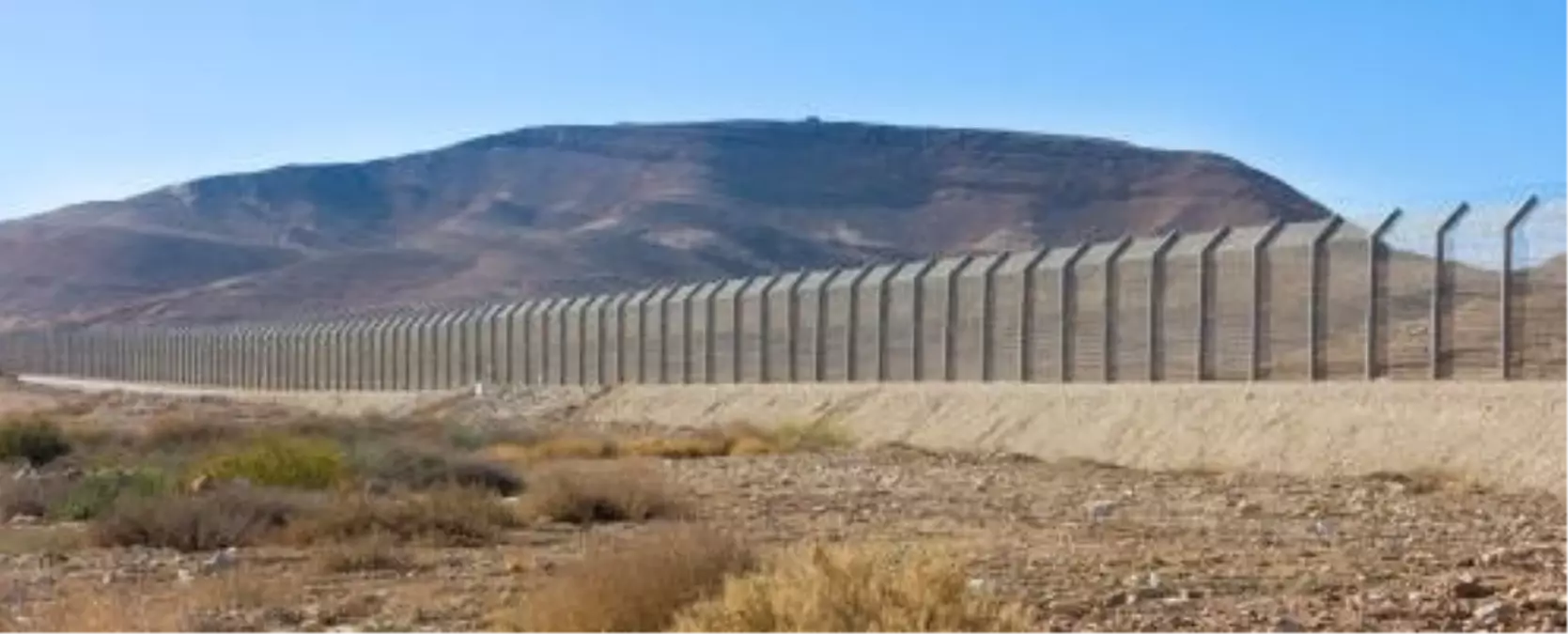 israil ordusu misir sinirinda kacakcilik girisiminde bulunan bir kisiyi oldurdu i8bUkfdw.jpg