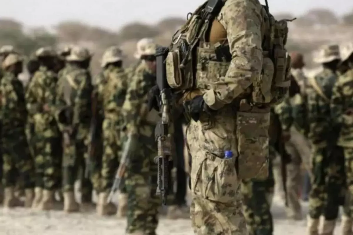 nijeryada darbe girisimi 16 asker gozaltinda gxm5N4Xu.jpg