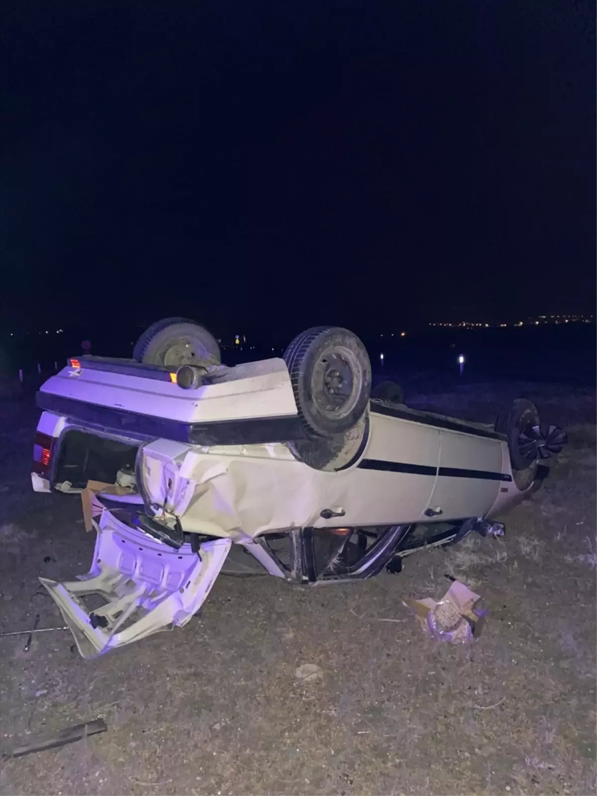 uzunkoprude otomobil devrildi 4 yarali LrEJUIWy.jpg