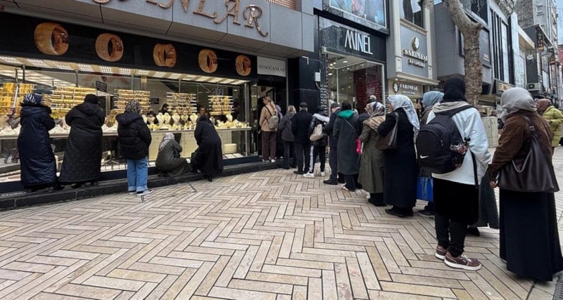 Türkiye’deki Yastık Altı Altın Stoku 8 Bin Tonu Geçerek Tarihi Rekor Kırdı