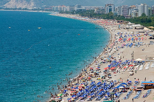 Antalya’da Yaz Eğlencesinin En Güzel Yüzleri 2026