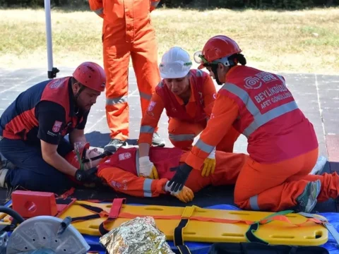 Istanbul beylikduzunde afet gonullulerine kapsamli egitim ygZY8PO5