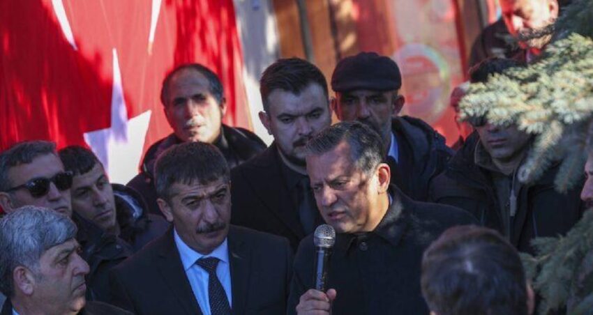 Karsta ilce belediyesi yeni parti icin istifa etti XgH9Omt9